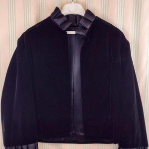 Straight ruffled velvet jacket